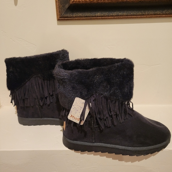 New with tags Fringe & Fur Mudd Ankle Boots sz 8.5 - Picture 3 of 5
